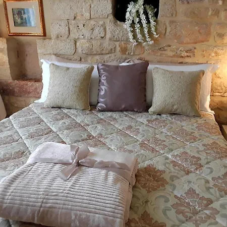 Brizi 10 Apartahotel 4*